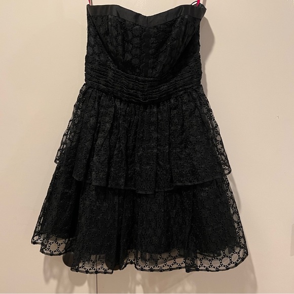 Vintage Betsy Johnson Black Strapless w removable “halter” strap - Picture 2 of 16